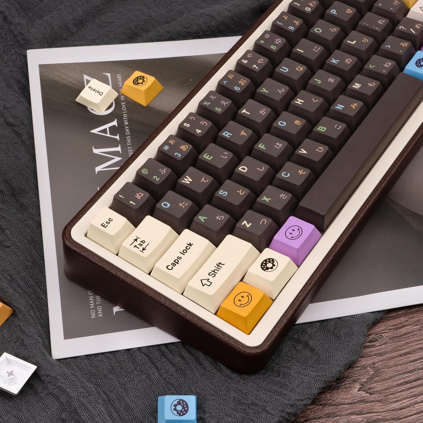 Japanese Keycaps 129 Keys Chocolate PBT Keycap Dye Sub Cherry Profile Keycaps Donut Theme Custom Key caps Set Fit for 61/64/87/104/108 Mechanical Keyboards Cherry Mx Gateron Switches